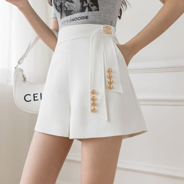 Quần short cạp cao