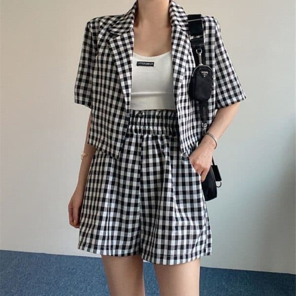 Set hai món kẻ caro phong cách Hàn Quốc