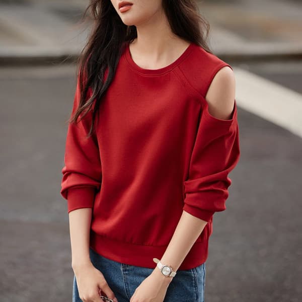 Áo sweater hở vai cổ tròn
